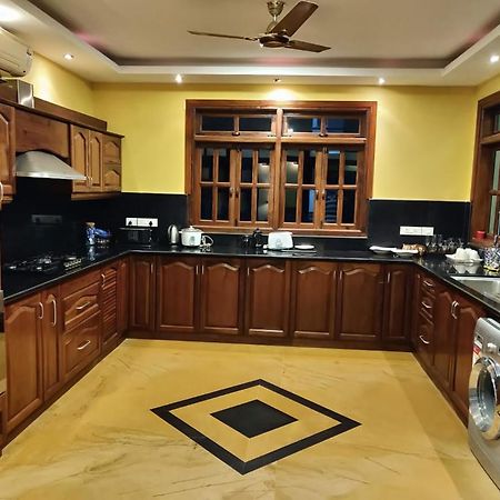 Villa Nazuri W Caretaker Candolim Εξωτερικό φωτογραφία