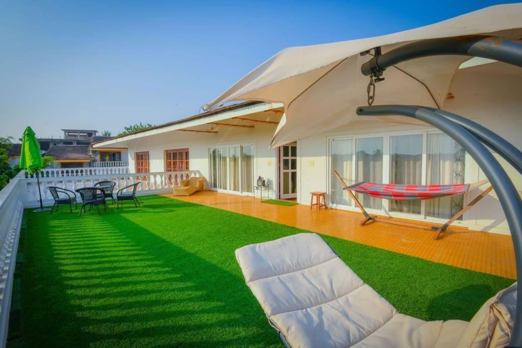 Villa Nazuri W Caretaker Candolim Εξωτερικό φωτογραφία